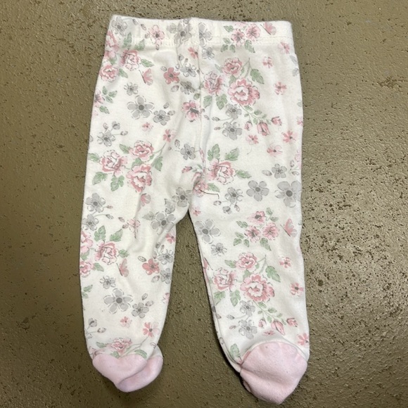 Infant Girl’s Clothing Bundle 0-3 Months - Picture 3 of 9